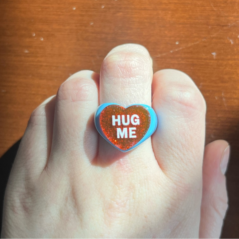Hug me ring